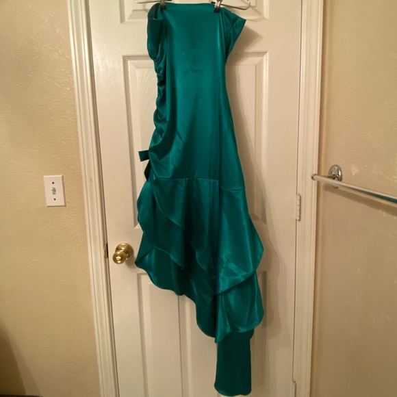 Formal prom/dinner dress - Picture 3 of 3